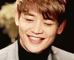 Shinee Minho GIF - Shinee Minho Smile - Discover & Share GIFs