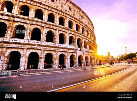 Italienischer Sonnenuntergang Stockfotos Und Bilder Kaufen Alamy