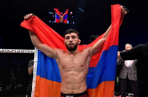 Armenian Ufc Fighter Arman Tsarukyan Defeats Joel Alvarez Via Tko