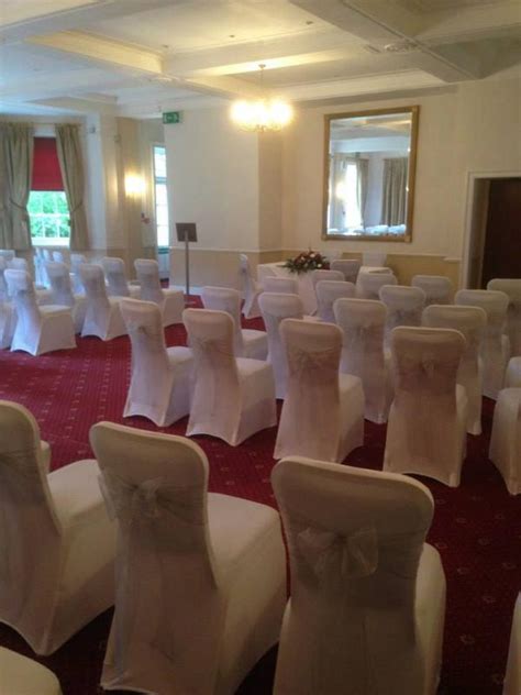 Chequers Hotel Wedding Reception Venues Newbury Uk Wedding