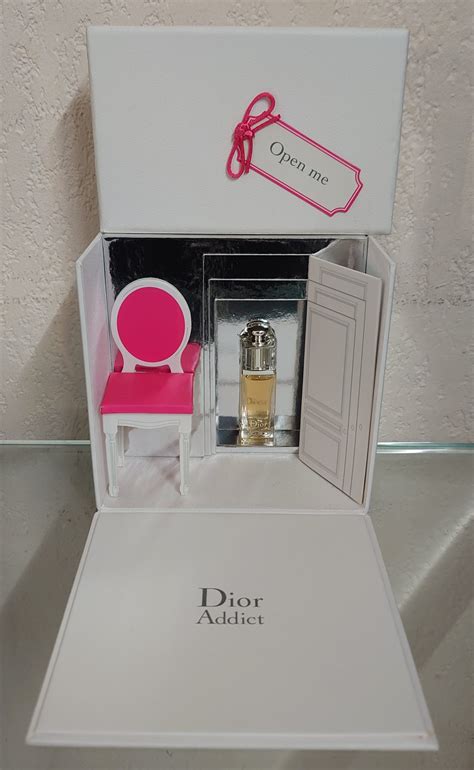 Coffret Dior Addict Chaise Edt 5 Ml De Dior Perlerare63 Vente