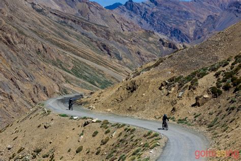 Why You Should Cycle From Manali To Leh Once In Your Life