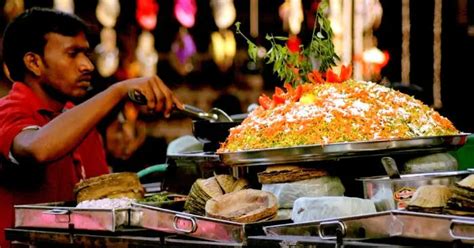 Best Noida Street Food Spots That Have Everything From Mutton Rolls