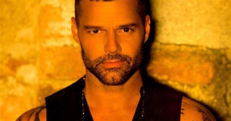 Ricky Martin Estrena Fiebre Metro Puerto Rico