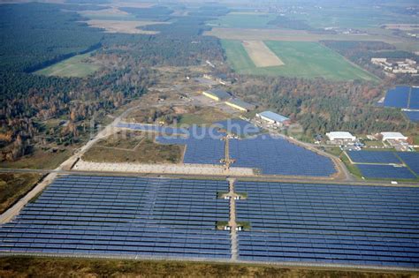 Luftaufnahme Falkenberg Lönnewitz Solarpark Lönnewitz auf dem