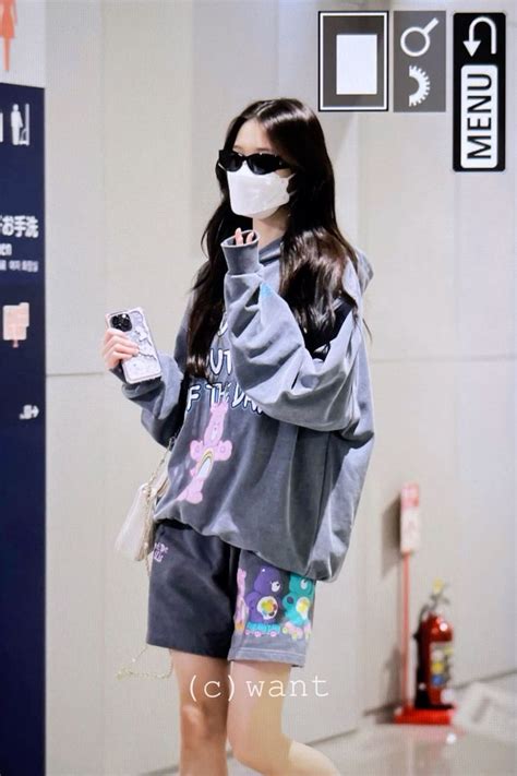 jang wonyoung outfits | Airport fashion kpop, Kpop fashion, Classy ...