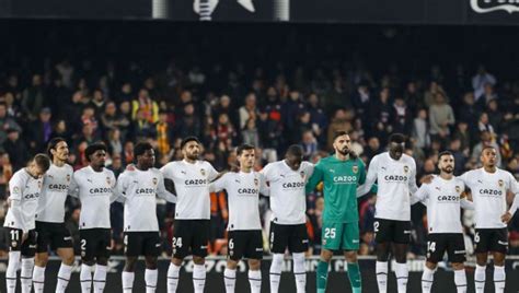 Fallece El Aficionado Que Sufri Un Paro Card Aco En Mestalla Estadio