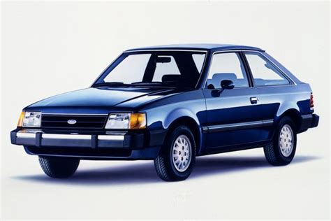 1986 Ford Escort Pictures