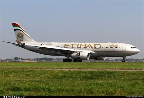 A Eyp Airbus A Etihad Airways Karl K Jetphotos