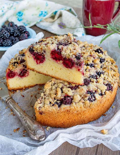 Рецепт бисквитного пирога с ежевикой с фото пошагово на Вкусном Блоге