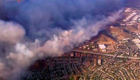 Miles De Evacuados Y 29 Víctimas Fatales Por Los Incendios Forestales