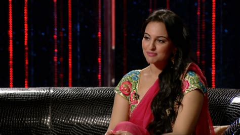 Koffee With Karan Watch Episode 17 Madhuri Dixit And Sonakshi Sinha On