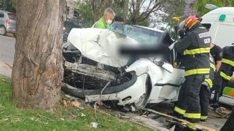 Video Así Fue El Impactante Choque Del Auto De Los Policías Contra Un