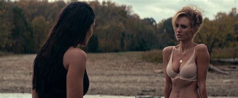 Ники Уилан nude pics Страница 1