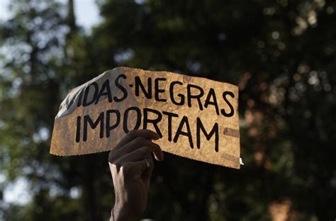 Movimento Negro Realiza Debate Sobre Aboli O Da Escravatura No Brasil