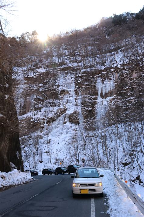 秩父市大滝・中津川渓谷の氷壁4 By Kuro8849 （id：5289414） 写真共有サイトphotohito