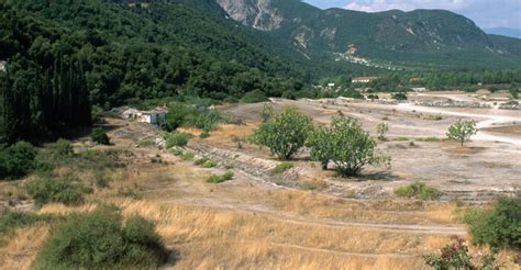 ancient-battlefield-of-thermopylae - Sparta Pictures - Ancient Greece - HISTORY.com