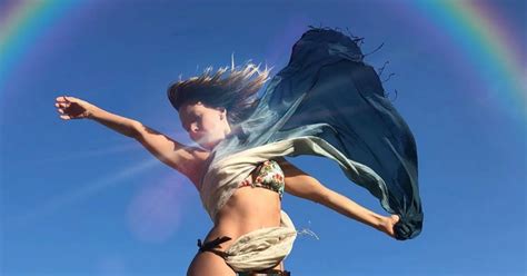 La cantante mexicana que se sentía gorda y hoy impacta en bikini así luce Fey a los 45 años