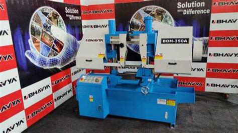 Double Column Semi Automatic Horizontal Bandsaw Machine At Inr