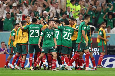 Catar 2022: Arabia Saudita amarga la fiesta a México en el último