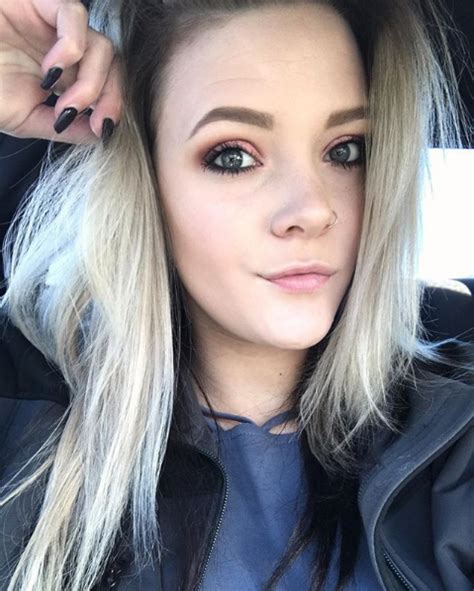 Beautiful Blonde R PrettyGirls