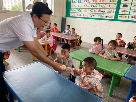 巴州区凌云小学幼儿园举办 “童心爱党、向阳花开”六一庆祝活动四川报道网