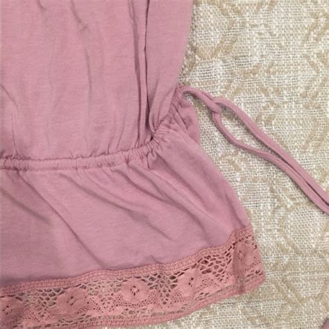 Full Tilt Tops 425 Tillys Full Tilt Pink Eyelet Crochet Top L