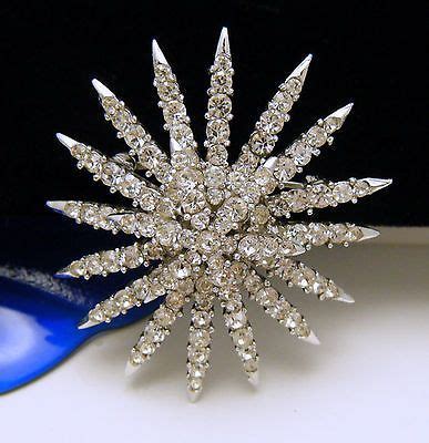 Pristine Vintage Crown Trifari Fireworks Starburst Rhinestone Brooch