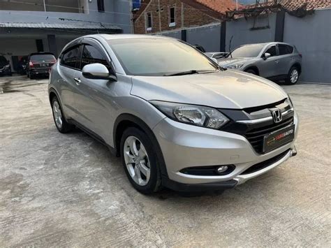 TDP 4 JT Honda HRV E 2015 Automatic Mewah Berkualitas Mobil Bekas