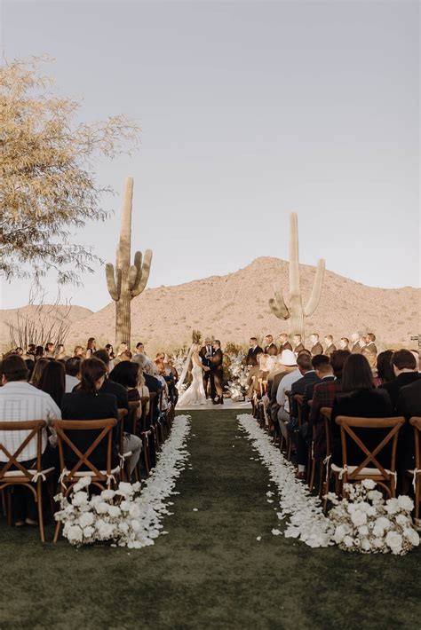 An Arizona Destination Wedding With Desert Vibes And Classy Decor