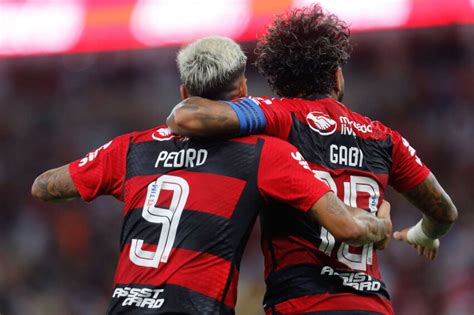 Tite D Aval Para Que Pedro E Gabigol Atuem Juntos No Flamengojogada