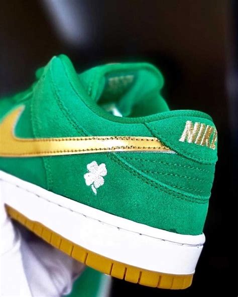 Detailed Looks At The Nike Sb Dunk Low St Patricks Day Dailysole