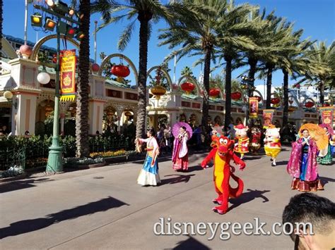 Mulan S Lunar New Year Procession Pictures Disney California