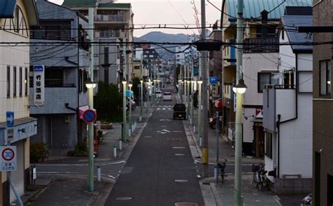 ＜あの時の気配 震災28年＞焼けた商店街、なぞる街灯 神戸・長田｜総合｜神戸新聞next