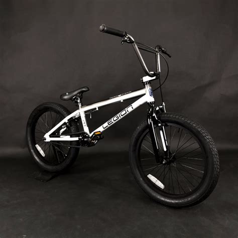 Велосипед Bmx Mongoose Legion L20 20 2021 белый фото отзывы