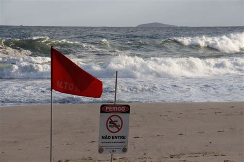 Confira as praias imprópias para banho em Ubatuba esta semana Rádio