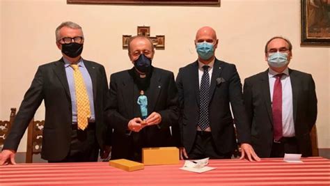 L Infermiera Anti Covid Nel Presepe 2020 Gazzetta Di Parma