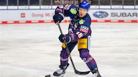 Deutsche Eishockey Liga Eisb Ren Berlin Nach Sieg Gegen Wolfsburg