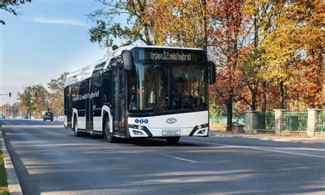 Autobuses H Bridos De Solaris Para La Ciudad Polaca De D Fotos