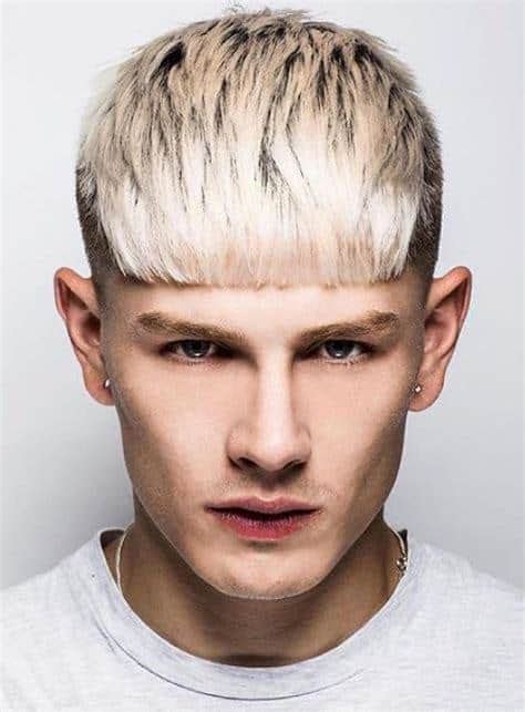 40 Of The Best Straight Hairstyles For Men Trending In 2023