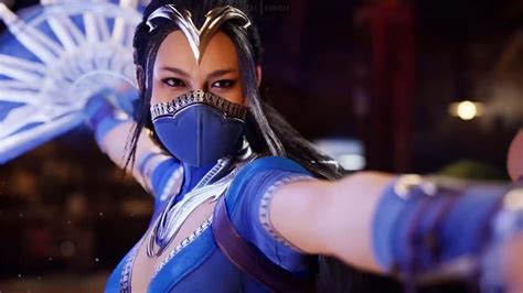 This Kitana Cosplay Looks Perfect | DashFight