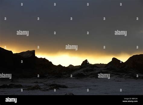Valle De La Luna Chile Stock Photo Alamy