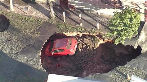 Veja Momento Em Que Cratera Se Abre Ainda Mais No Bairro Santa Tereza