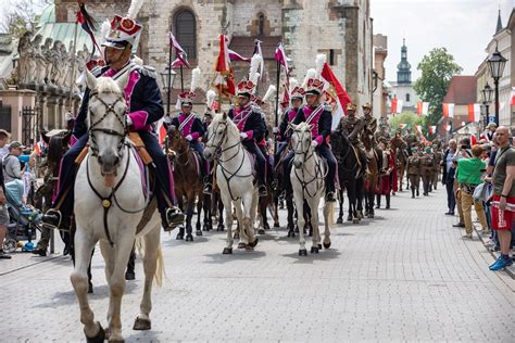 Krak W Rocznica Konstytucji Maja Bia O Czerwony Poch D Przeszed