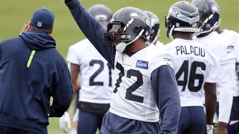 Five Takeaways From Seahawks Defensive End Michael Bennett's Preseason ...