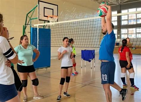 Qu Debe Mejorar Un Jugador De Voleibol Haras Dadinco