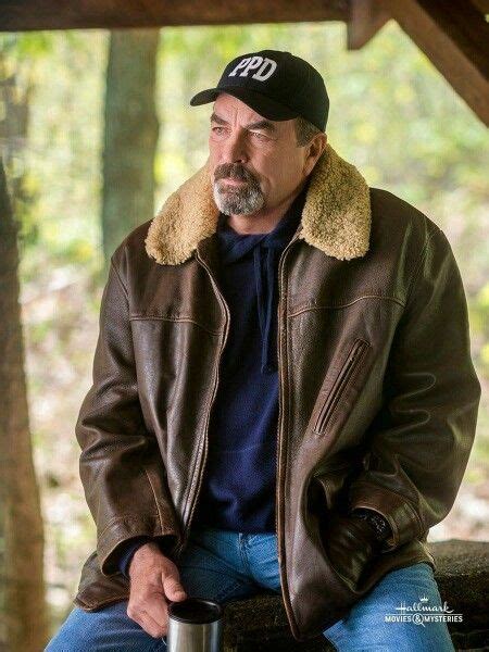 Tom Selleck | Selleck, Tom selleck, Fur collar leather jacket