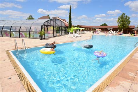 Camping Village des Meuniers CLICOCHIC à Dompierre les Ormes Bourgogne