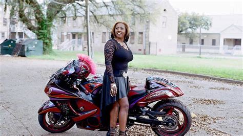 Meet The Caramel Curves Co Founder A Women Who Ride Profile