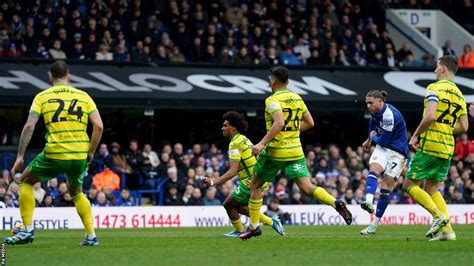 Ipswich Town Norwich City Hosts Come From Behind To Draw East